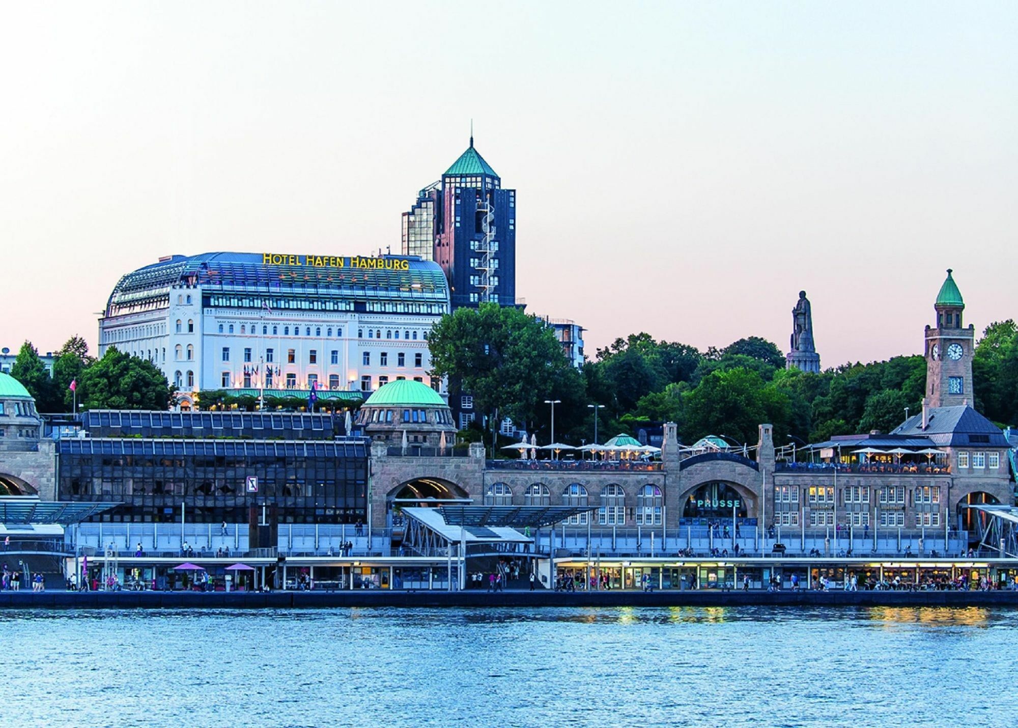 Hotel Hafen Hamburg Exterior foto